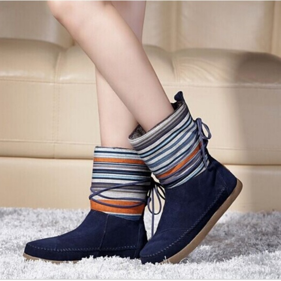 Toms Comfy Boots - Picture 6 of 6